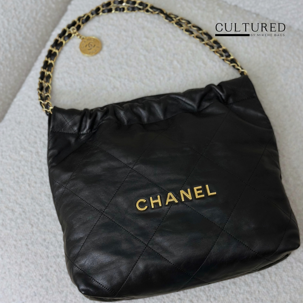 Chanel 22 Small in Black
