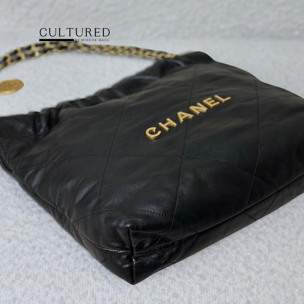 Chanel 22 Small in Black