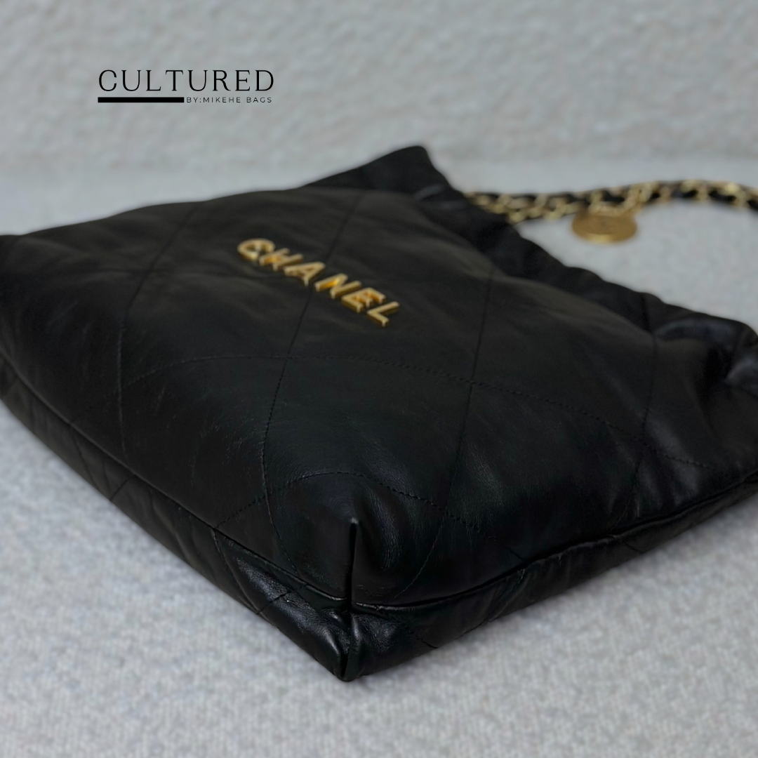 Chanel 22 Small in Black