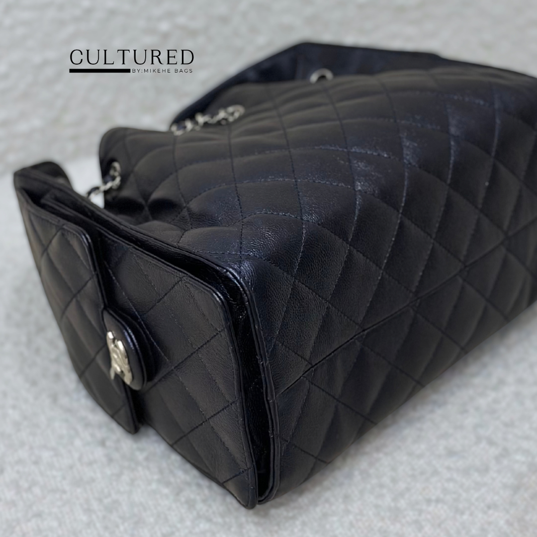 Chanel 25 Small in Navy Blue