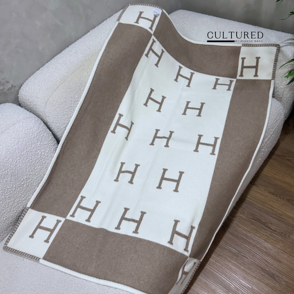 Hermès Throw Blanket in Classic Avalon