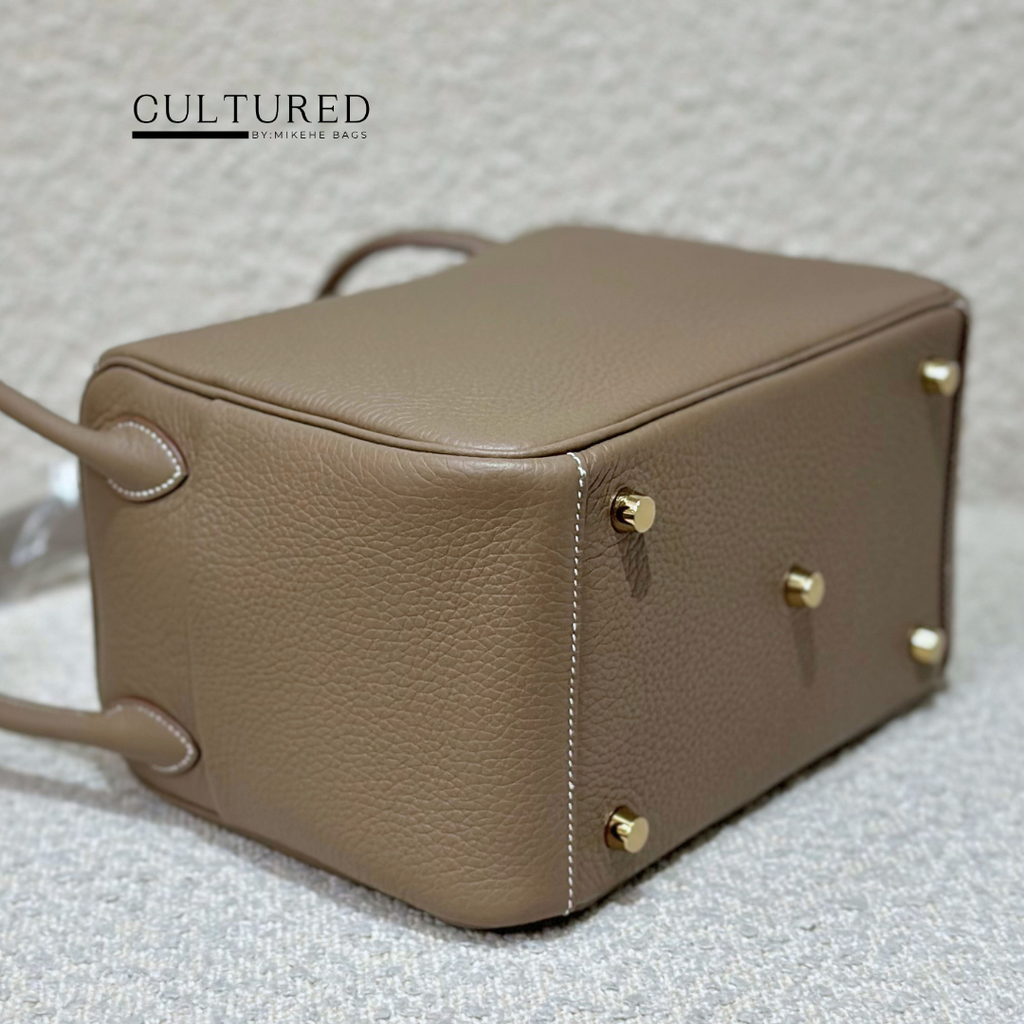 Hermès Lindy 26 in Etoupe